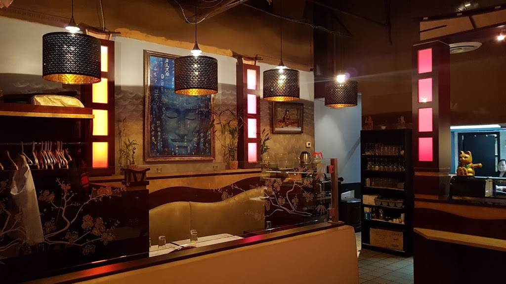 Restaurant Mito Plus | restaurant | 95 Boulevard Curé-Labelle, Sainte-Thérèse, QC J7E 2X6, Canada | 4504200601 OR +1 450-420-0601