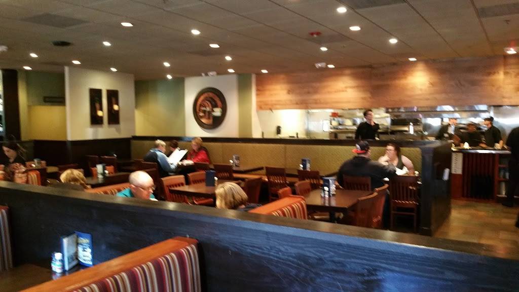 Carrabbas Italian Grill | restaurant | 44695 Schoenherr Rd, Sterling Heights, MI 48313, USA | 5863232652 OR +1 586-323-2652