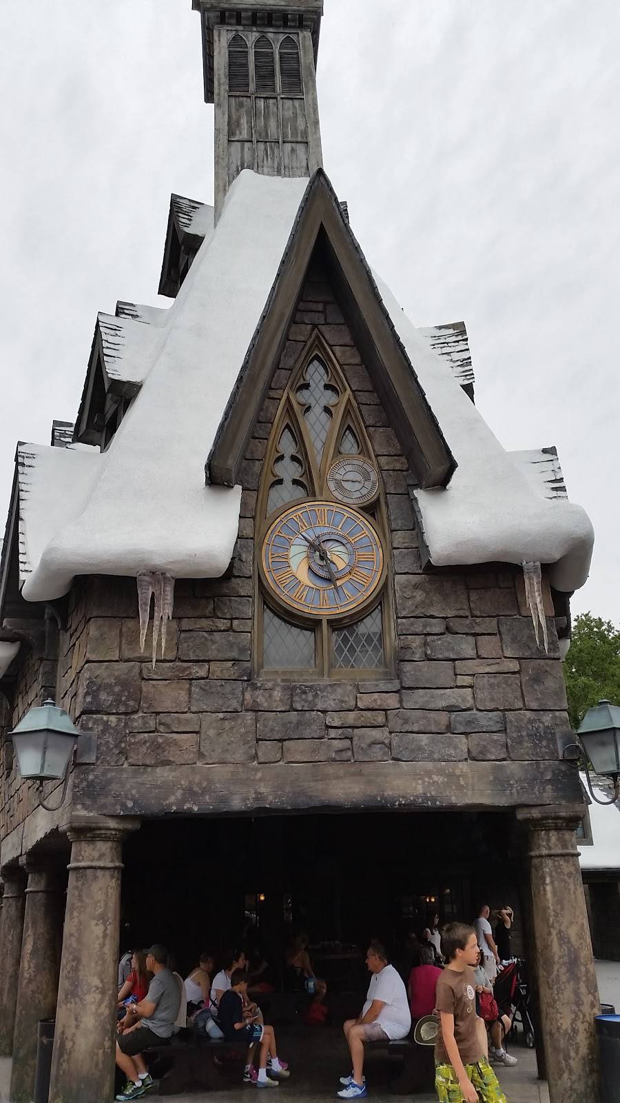 Three Broomsticks | restaurant | 6000 Universal Blvd, Orlando, FL 32819, USA | 4073638000 OR +1 407-363-8000