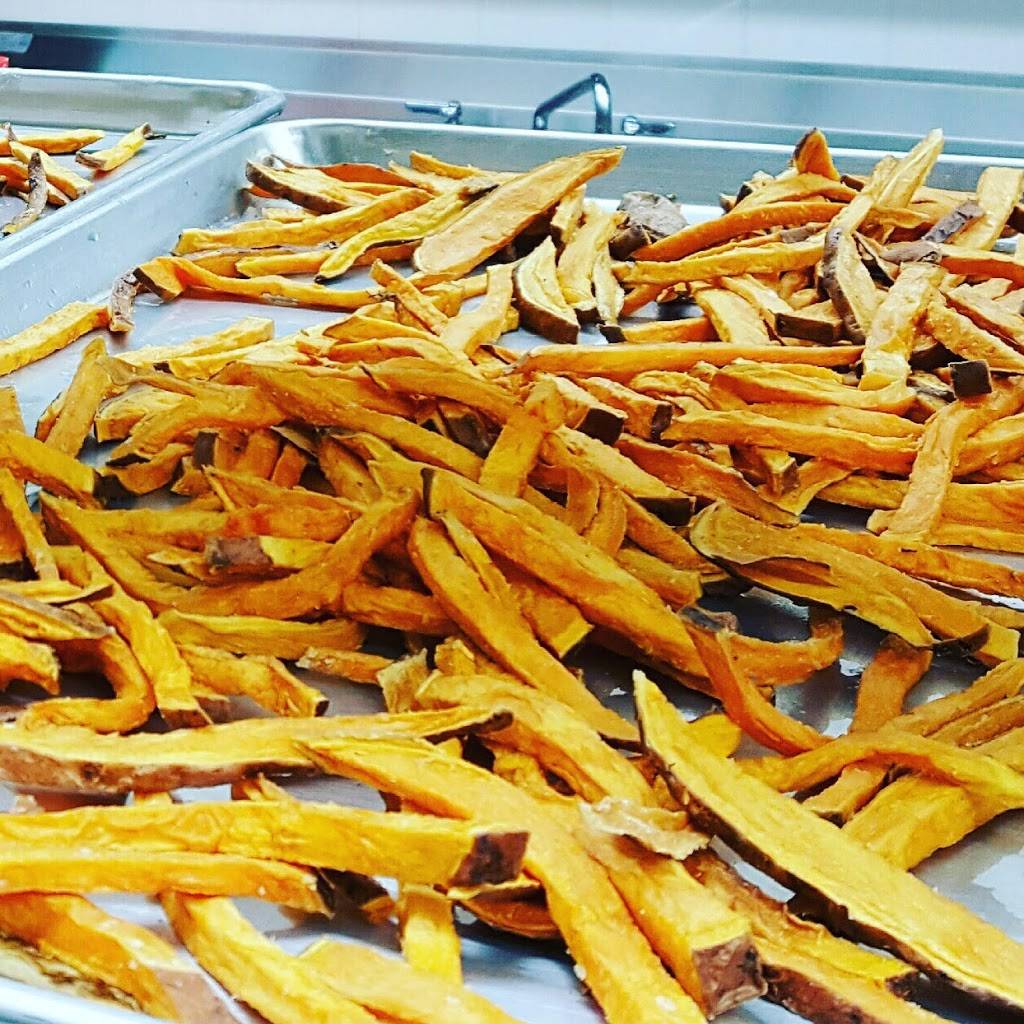 F.H. Rileys | restaurant | 400 New York Ave, Huntington, NY 11743, USA | 6312717600 OR +1 631-271-7600