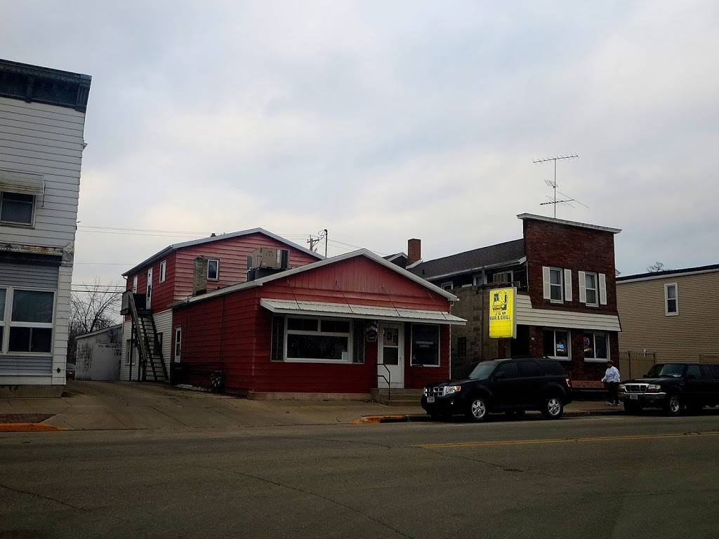 J & M Bar | restaurant | 127 W Main St, Belleville, WI 53508, USA | 6084243441 OR +1 608-424-3441