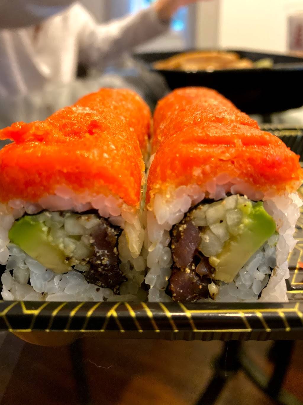 Oishii Japanese & Hibachi | restaurant | 141 NW 20th St C-2, Boca Raton, FL 33431, USA | 5619556009 OR +1 561-955-6009