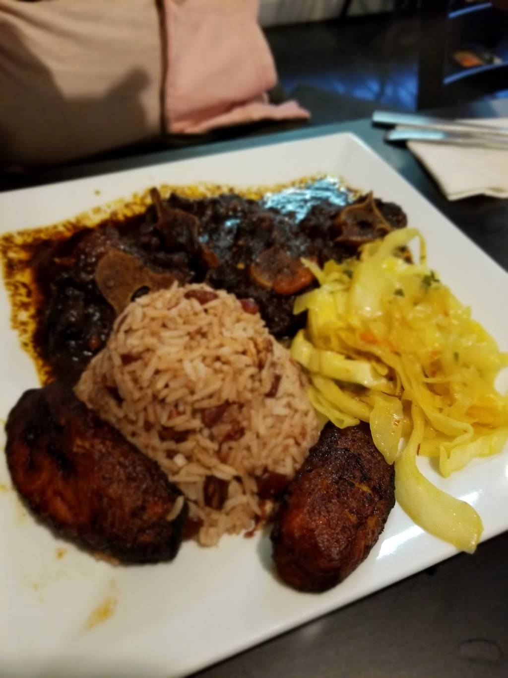 Get It Inn Island Cuisine | restaurant | 5205, 1401 E Clement St, Baltimore, MD 21230, USA | 4106468364 OR +1 410-646-8364