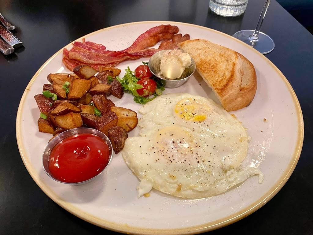 330 Bar & Grill | restaurant | 330 Market Ave S, Canton, OH 44702, USA | 3304718000 OR +1 330-471-8000