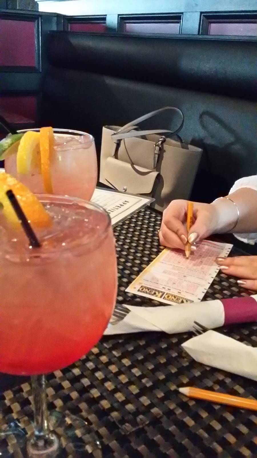 Napper Tandys | restaurant | 1065 Main St, Walpole, MA 02081, USA | 5086681191 OR +1 508-668-1191