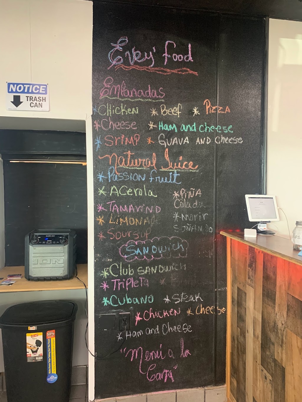 Evey’s Food | restaurant | 8911 S Orange Blossom Trl, Orlando, FL 32809, USA | 3213501295 OR +1 321-350-1295