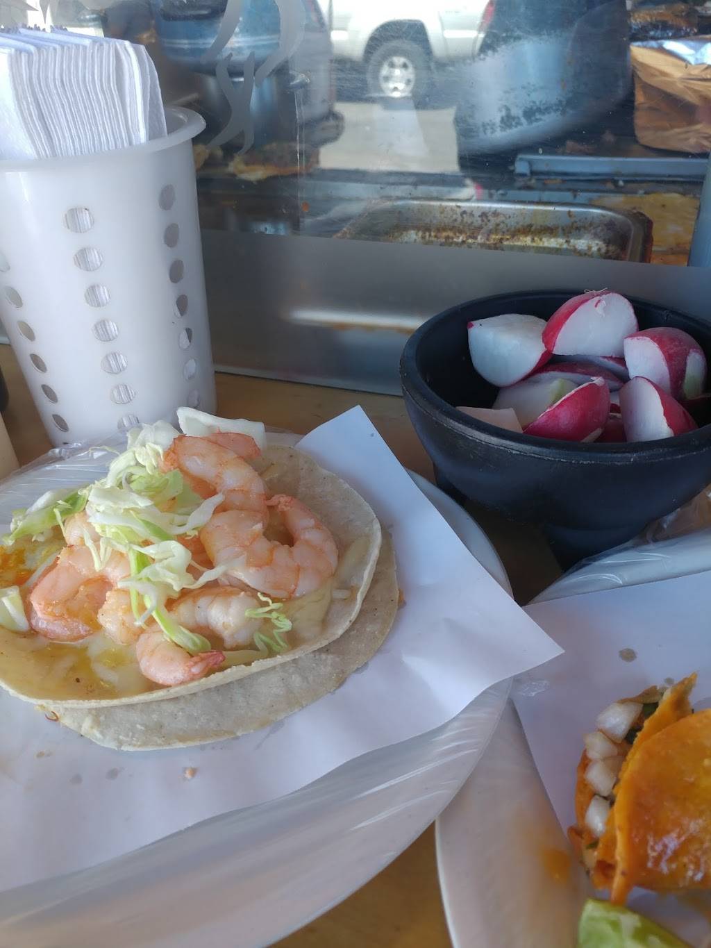 Tacos de Birria "Fiesta" | restaurant | Colinas Debaja California, 22647 Tijuana, B.C., Mexico | 016645319636 OR +52 664 531 9636