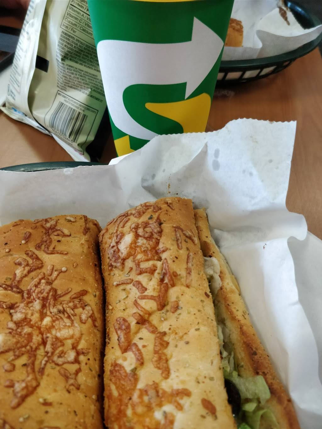 Subway | restaurant | 6-160 University Ave W, Waterloo, ON N2L 3E9, Canada | 5198847821 OR +1 519-884-7821