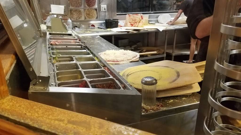 Shakespeares Pizza - West | restaurant | 3304 W Broadway Business Park Ct, Columbia, MO 65203, USA | 5734471202 OR +1 573-447-1202