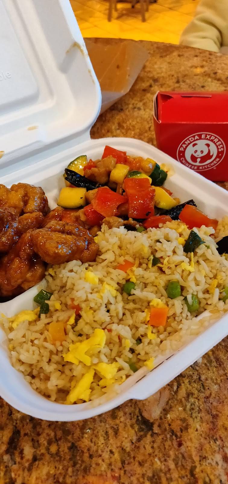 Panda Express | meal takeaway | 1 Stoneridge Mall Rd, Pleasanton, CA 94588, USA | 9257346651 OR +1 925-734-6651