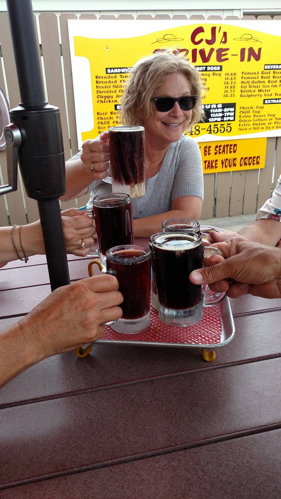 CJs Drive in | restaurant | 502 E Business 30, Columbia City, IN 46725, USA | 2602484555 OR +1 260-248-4555