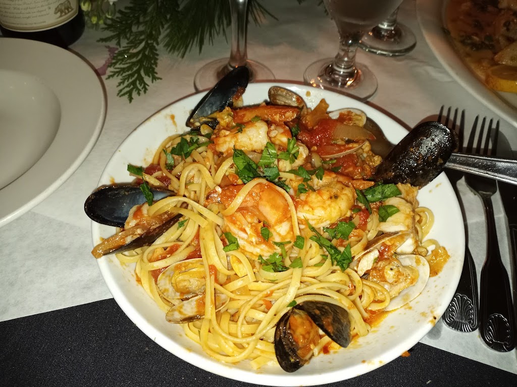 Bella Luna Italian Bistro | restaurant | 7289 Navarre Pkwy, Navarre, FL 32566, USA | 8503965090 OR +1 850-396-5090