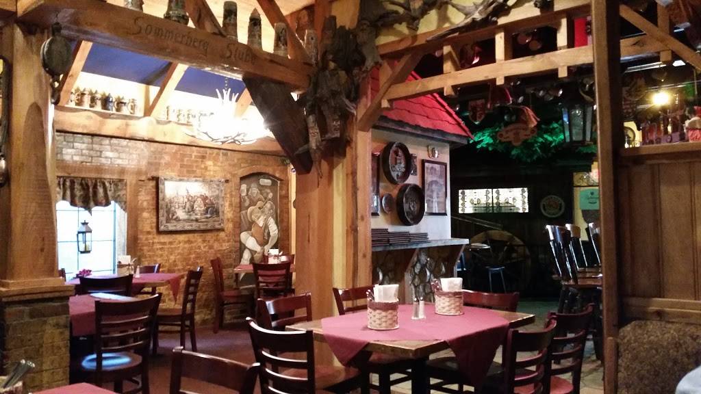 The Village Lanterne | restaurant | 155 N Wellwood Ave, Lindenhurst, NY 11757, USA | 6312251690 OR +1 631-225-1690