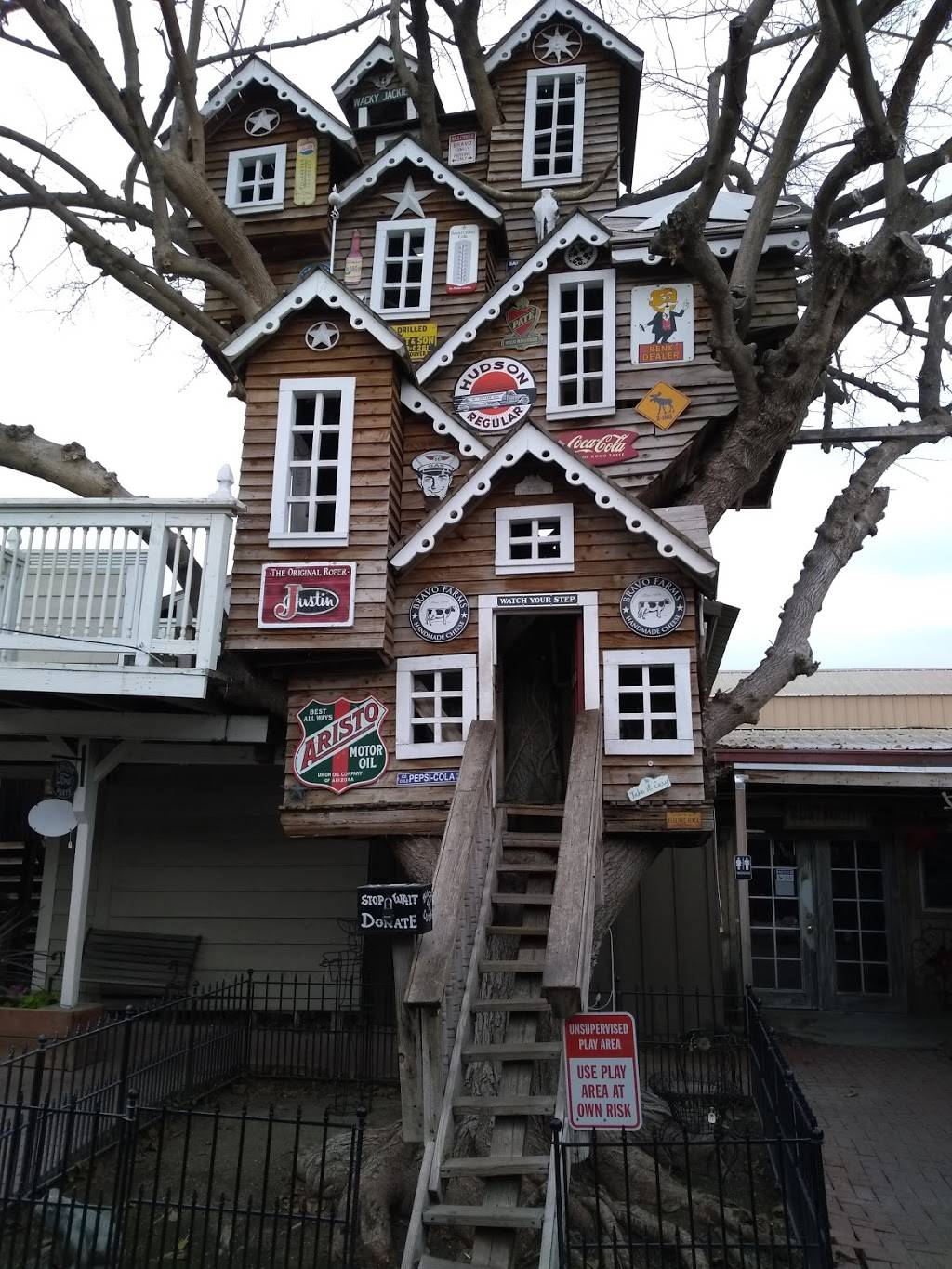 Wild Jacks Tex-Mex BBQ | restaurant | 33300 Bernard Dr, Kettleman City, CA 93239, USA | 5596340275 OR +1 559-634-0275