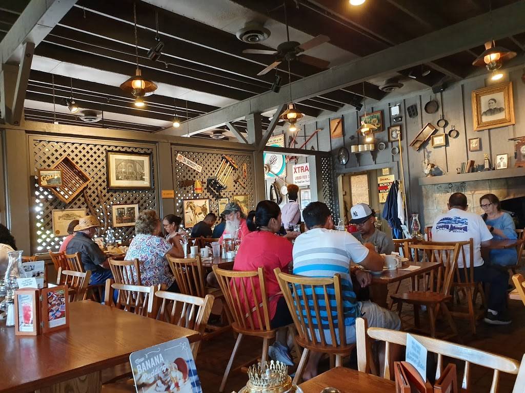 Cracker Barrel Old Country Store | restaurant | 1600 N 6th St, West Memphis, AR 72301, USA | 8707330469 OR +1 870-733-0469
