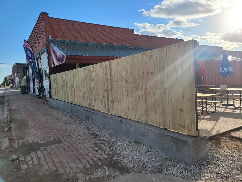 Stumble Inn | restaurant | 516 N Main St, Donnellson, IA 52625, USA | 3198353001 OR +1 319-835-3001