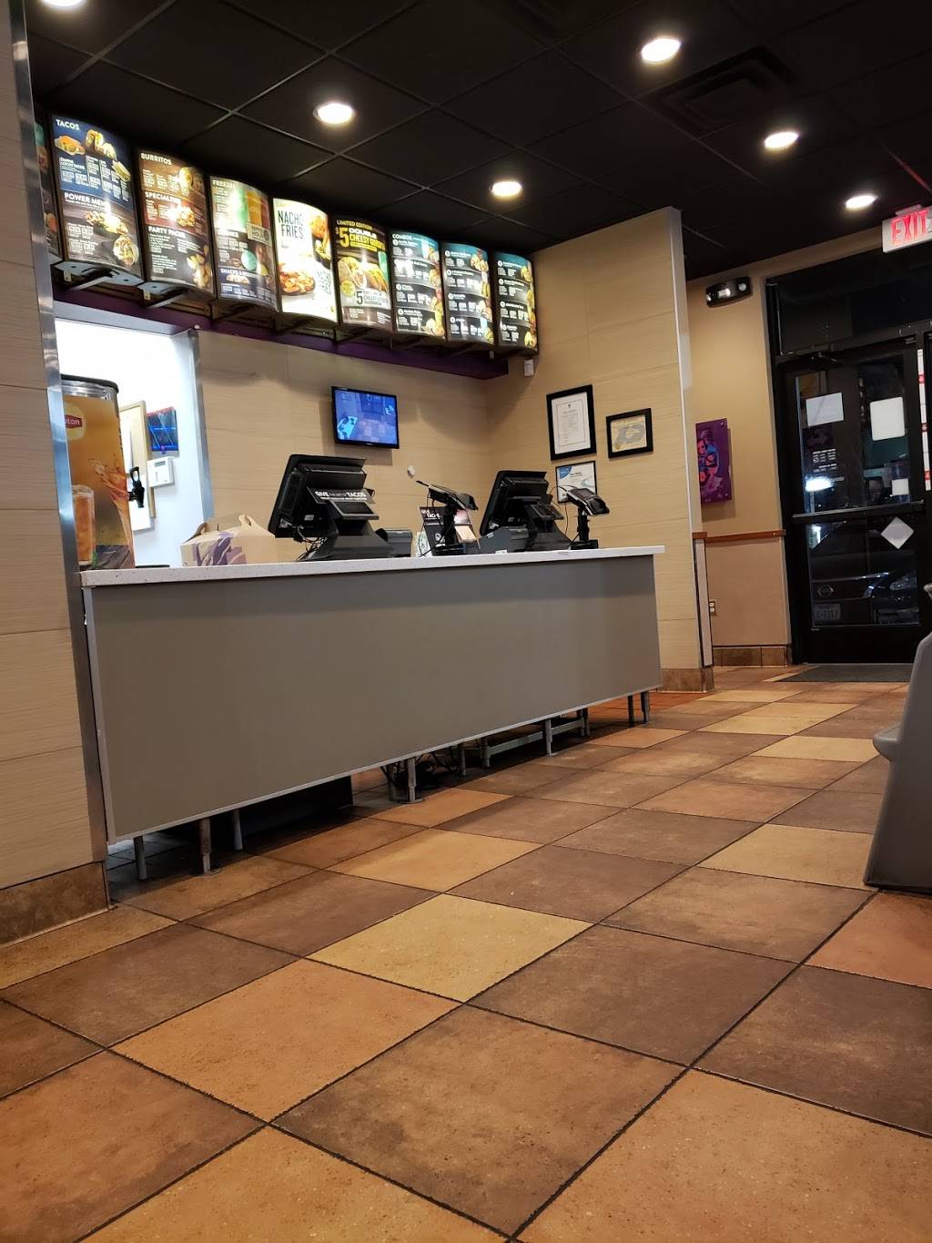 Taco Bell | meal takeaway | 1011 W Belt Line Rd, DeSoto, TX 75115, USA | 9722232889 OR +1 972-223-2889