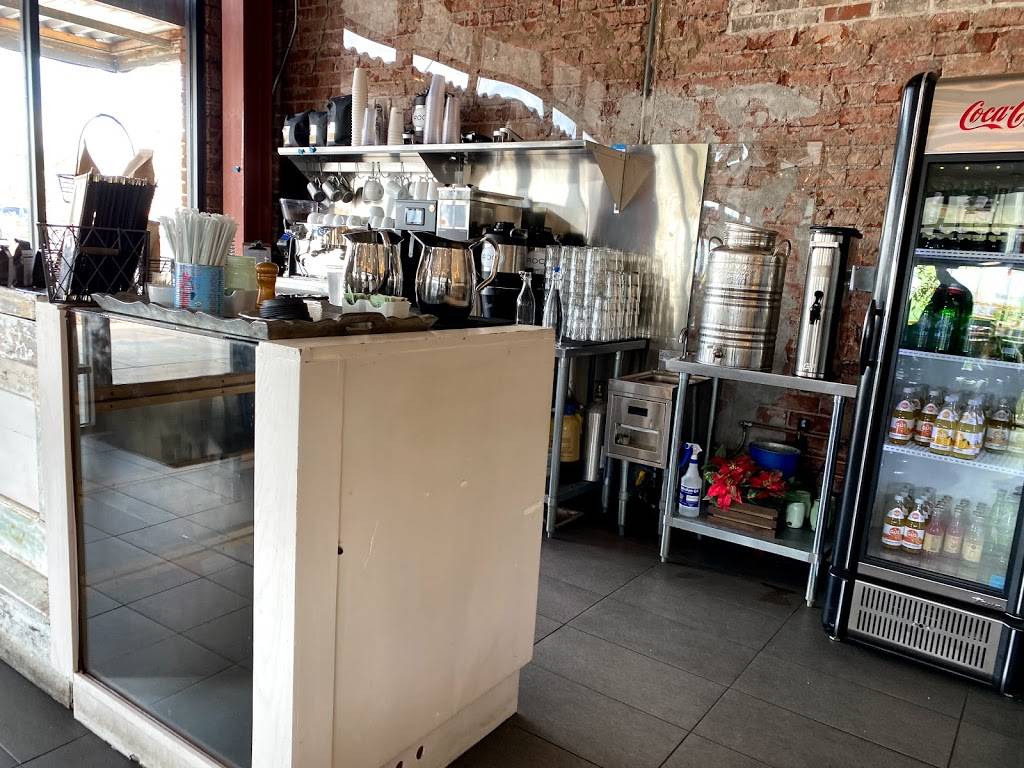 Pane Bianco Van Buren | restaurant | 1505 E Van Buren St, Phoenix, AZ 85006, USA | 6024414749 OR +1 602-441-4749