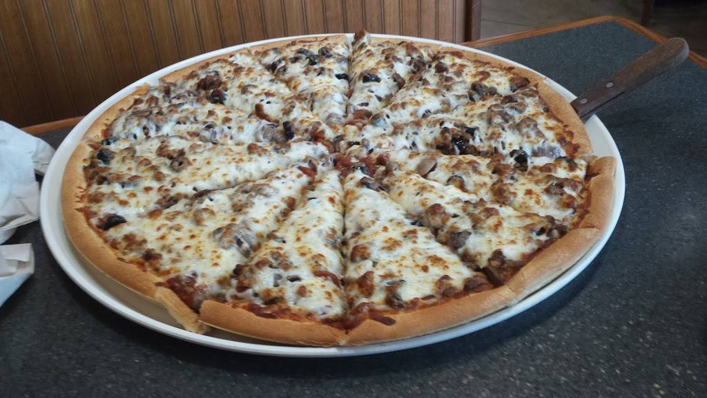 Godfathers Pizza | meal delivery | 291 N Springboro Pike, Dayton, OH 45449, USA | 9372911999 OR +1 937-291-1999