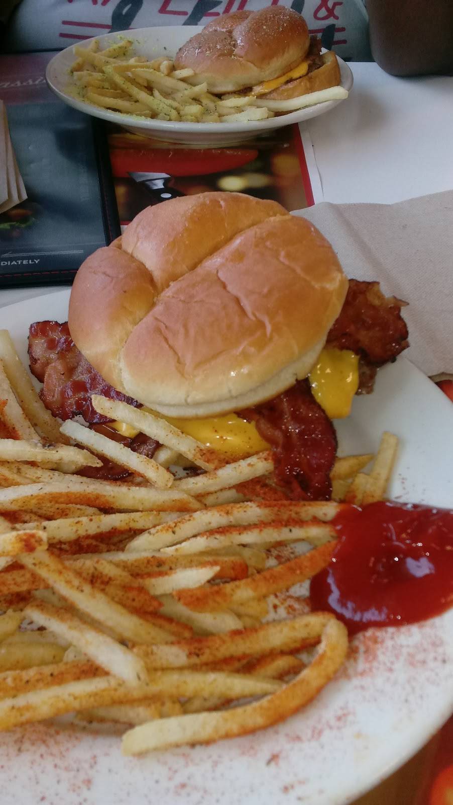 Steak n Shake | restaurant | 201 S Larkin Ave, Joliet, IL 60436, USA | 8157259401 OR +1 815-725-9401