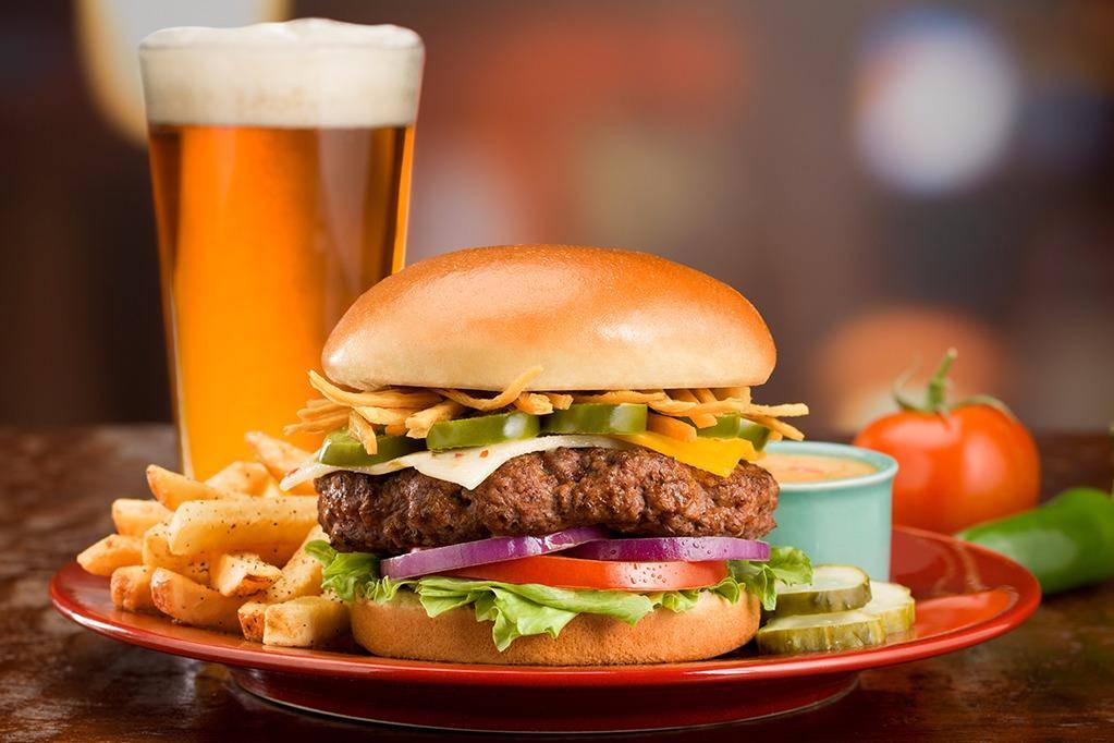 Max & Ermas | restaurant | 4600 International Gateway, Columbus, OH 43219, USA | 6146817165 OR +1 614-681-7165