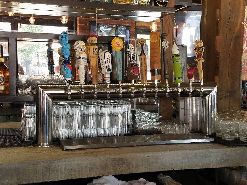 Bakersfield Short North | restaurant | 733 N High St, Columbus, OH 43215, USA | 6147548436 OR +1 614-754-8436