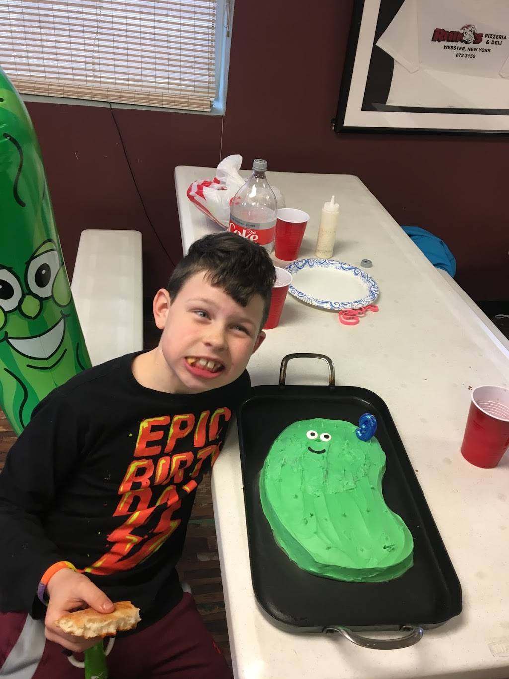 Flatwoods McDonalds | restaurant | 3868 Sutton Ln, Sutton, WV 26601, USA | 3047652665 OR +1 304-765-2665