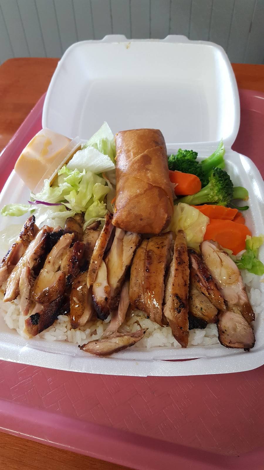 Luus Chicken Bowl | restaurant | 300 N Main St, Manteca, CA 95336, USA | 2098257144 OR +1 209-825-7144