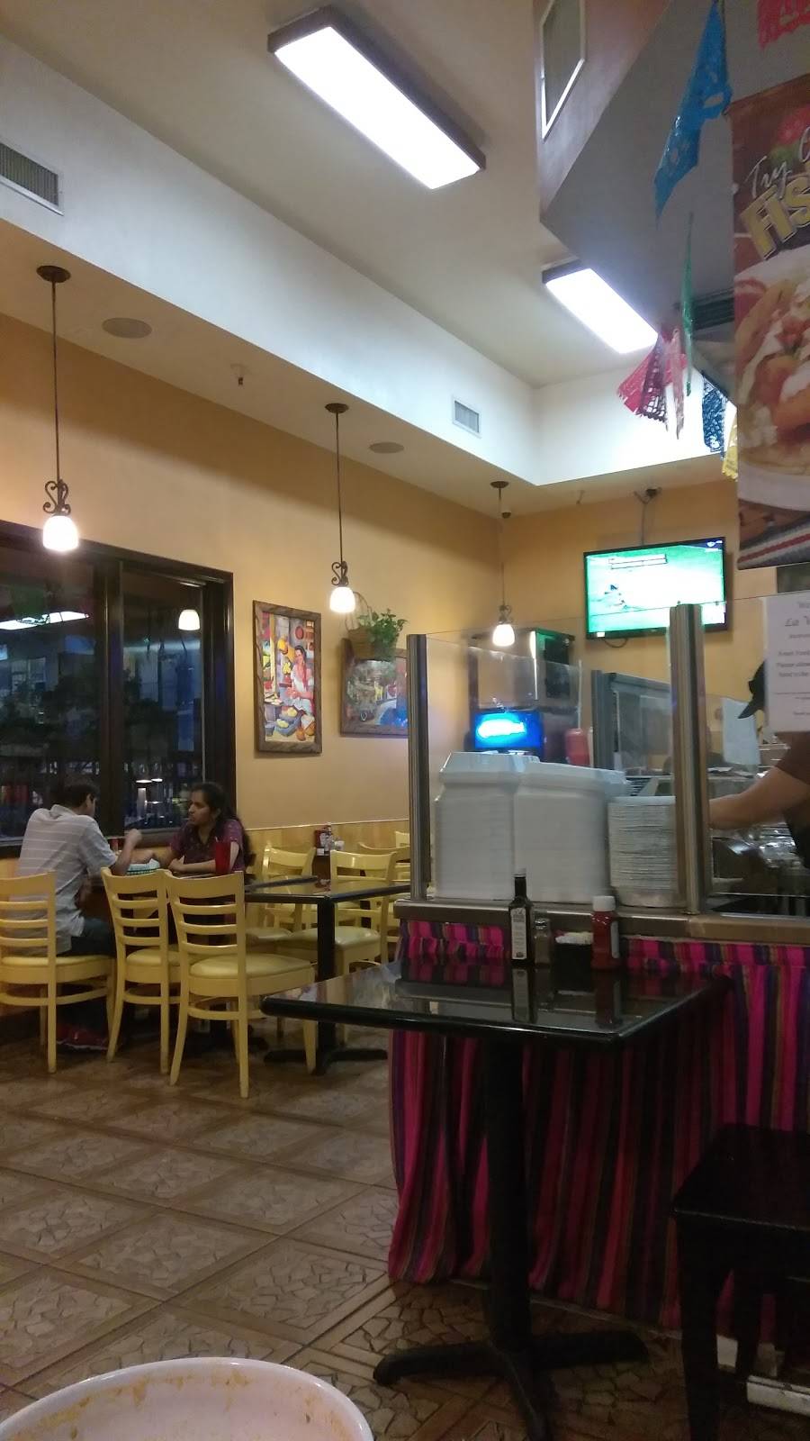 La Valentina Mexican Grill | restaurant | 2719 S Vermont Ave, Los Angeles, CA 90007, USA | 3237344071 OR +1 323-734-4071