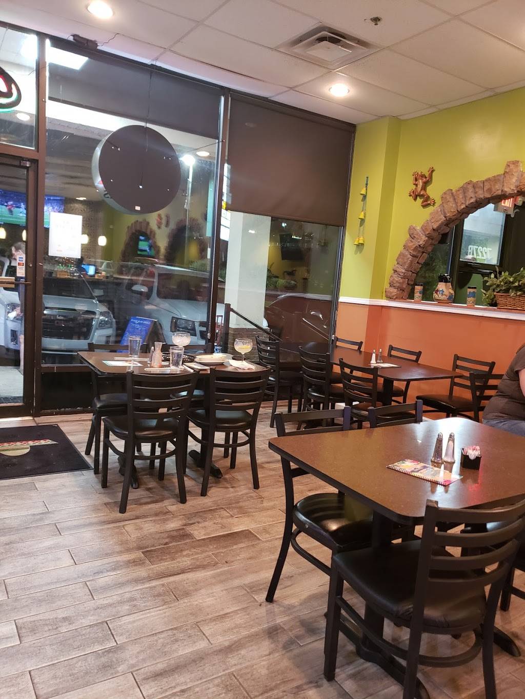 Patron Mexican Grill | restaurant | 7227 Wooster Pike, Cincinnati, OH 45227, USA | 5139540026 OR +1 513-954-0026