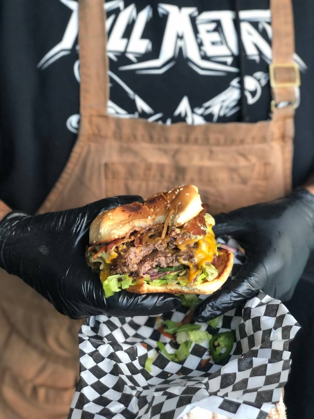 Full Metal Burgers | restaurant | 2550 Jason Ct, Oceanside, CA 92056, USA | 7605123719 OR +1 760-512-3719