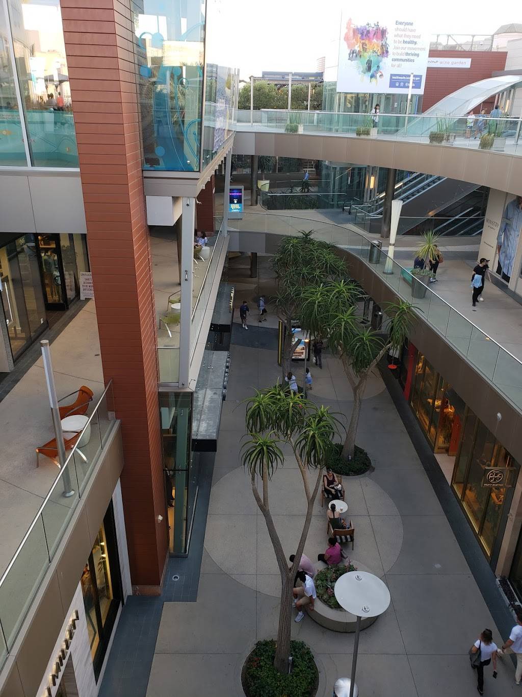 Pinches Tacos | restaurant | 395 Santa Monica Blvd #378, Santa Monica, CA 90401, USA | 3103940373 OR +1 310-394-0373