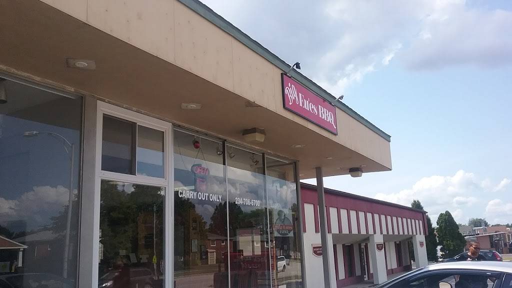 Big Eues BBQ | restaurant | 1730 Portage Trail, Cuyahoga Falls, OH 44223, USA | 2347066700 OR +1 234-706-6700