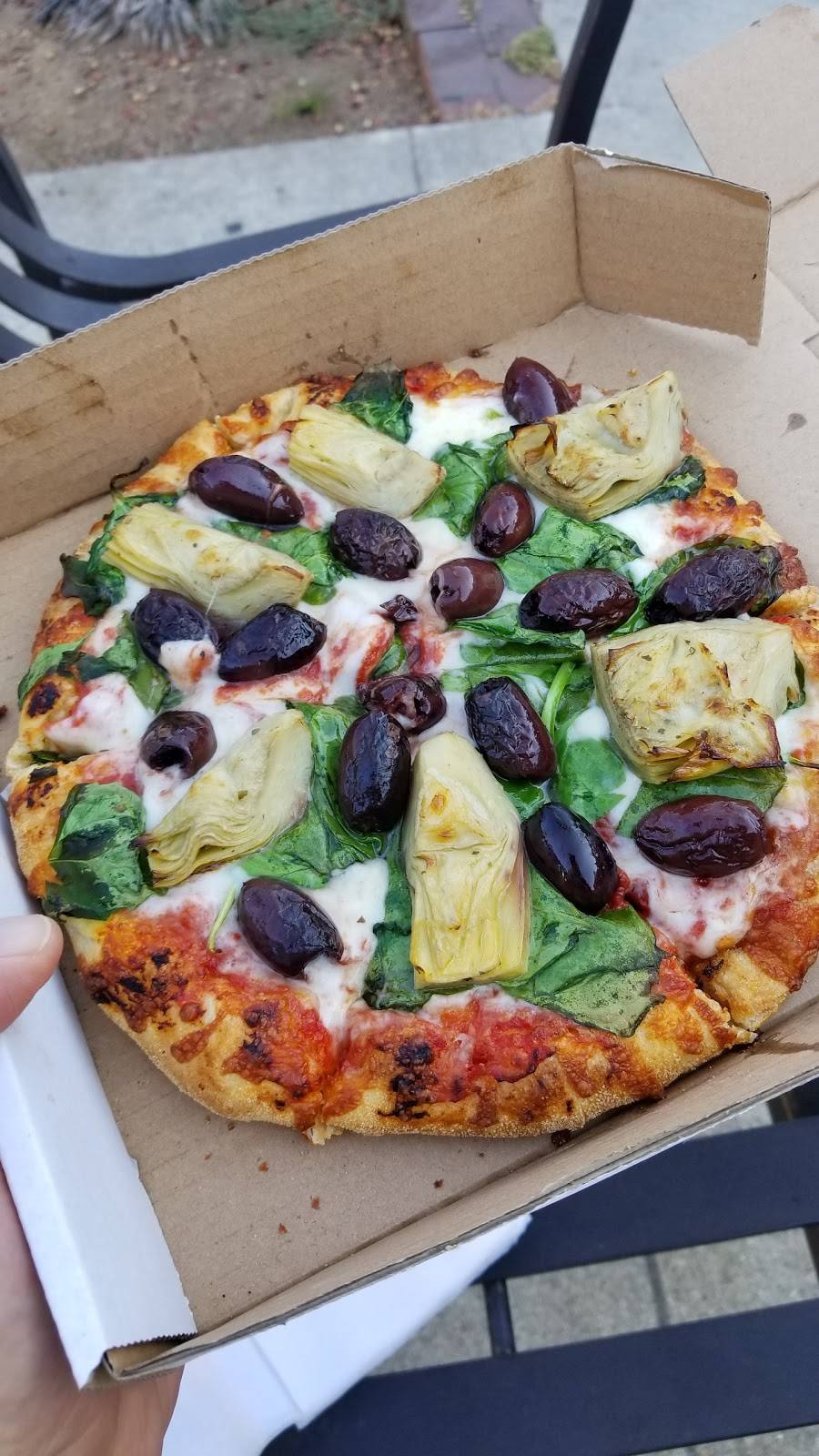 Palisades Pizza | restaurant | 860 Vía De La Paz, Pacific Palisades, CA 90272, USA | 3104594400 OR +1 310-459-4400