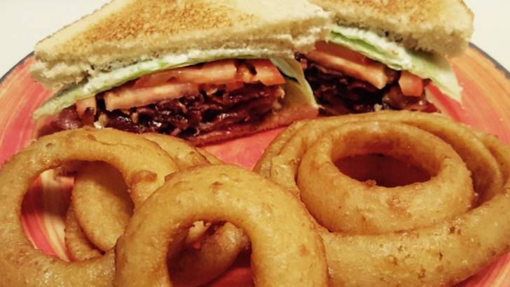 Game On! Bar & Grill | restaurant | 115 N 2nd St, Peotone, IL 60468, USA | 7082583322 OR +1 708-258-3322