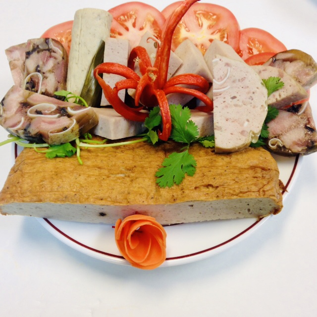 Ba Le Lo Cha & Banh Mi Thit | restaurant | 3526 W Walnut St, Garland, TX 75042, USA | 9722766665 OR +1 972-276-6665