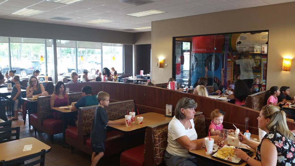 Chick-fil-A | restaurant | 8440 Hwy 6 N, Houston, TX 77095, USA | 2815509205 OR +1 281-550-9205