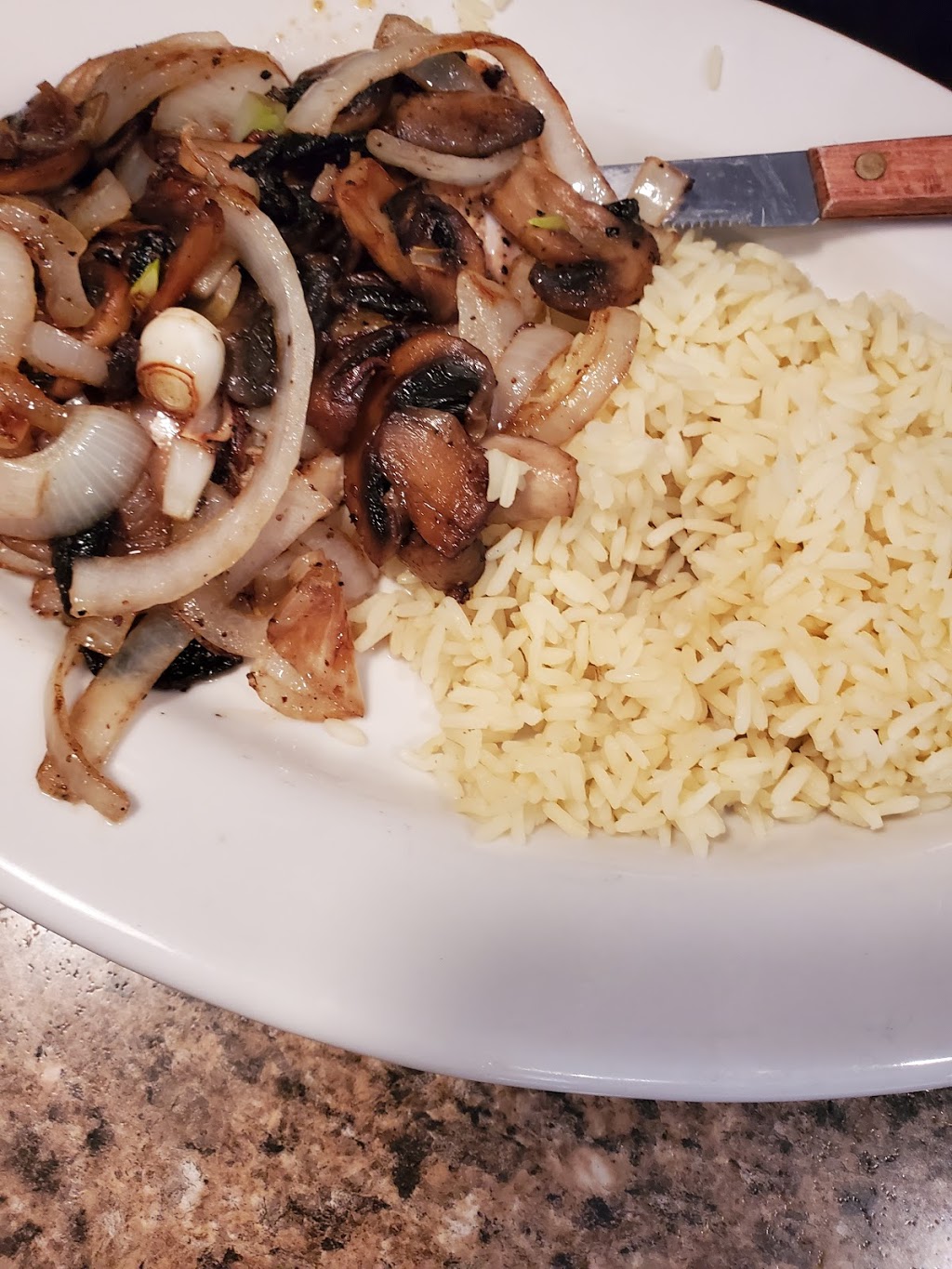 Fairways Bar & Grill | restaurant | 8256 Central Ave # B, Toledo, OH 43617, USA | 4195174653 OR +1 419-517-4653