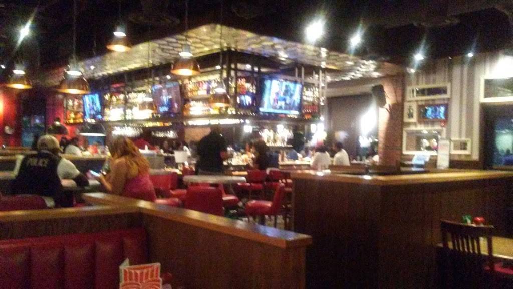 TGI Fridays | restaurant | 2435 Liberty Heights Ave, Baltimore, MD 21215, USA | 4107280394 OR +1 410-728-0394