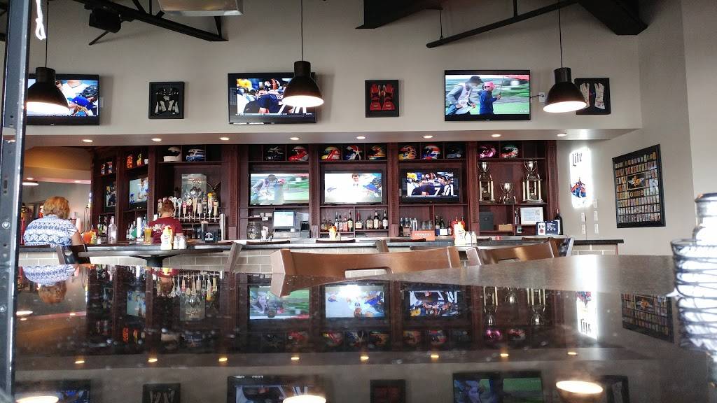 1911 Grill | restaurant | 1067 N Main St, Speedway, IN 46224, USA | 3177315031 OR +1 317-731-5031