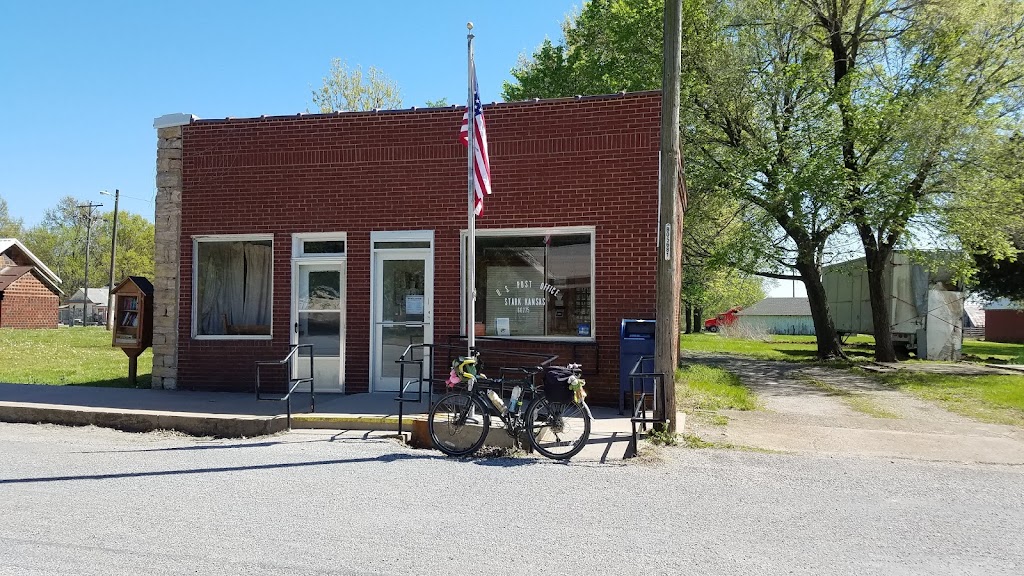 Colborns Kitchen | restaurant | 5 E Main St, Chanute, KS 66720, USA | 6204335759 OR +1 620-433-5759