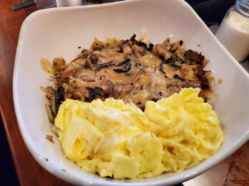 Avenue Brunch House | restaurant | 22075 Michigan Ave, Dearborn, MI 48124, USA | 3137577366 OR +1 313-757-7366