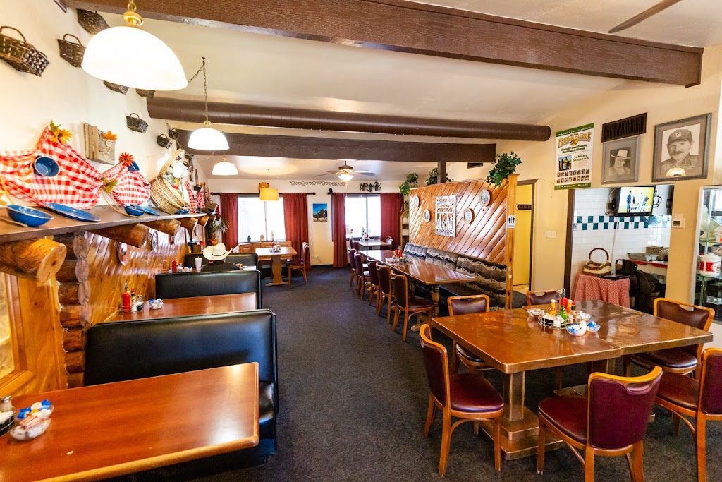 Johnny & Dees Picnic Basket | restaurant | 436 E White Mountain Blvd, Pinetop, AZ 85935, USA | 9283581992 OR +1 928-358-1992