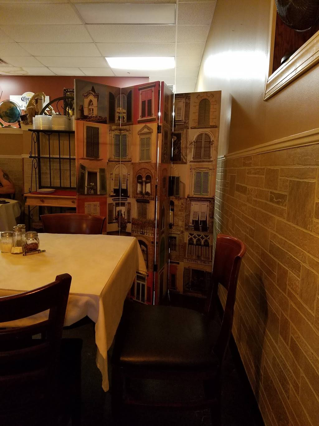 Vuocolos Italian Pizzaria | restaurant | 189 Monroe Pl #114, Ashland City, TN 37015, USA | 6157927447 OR +1 615-792-7447