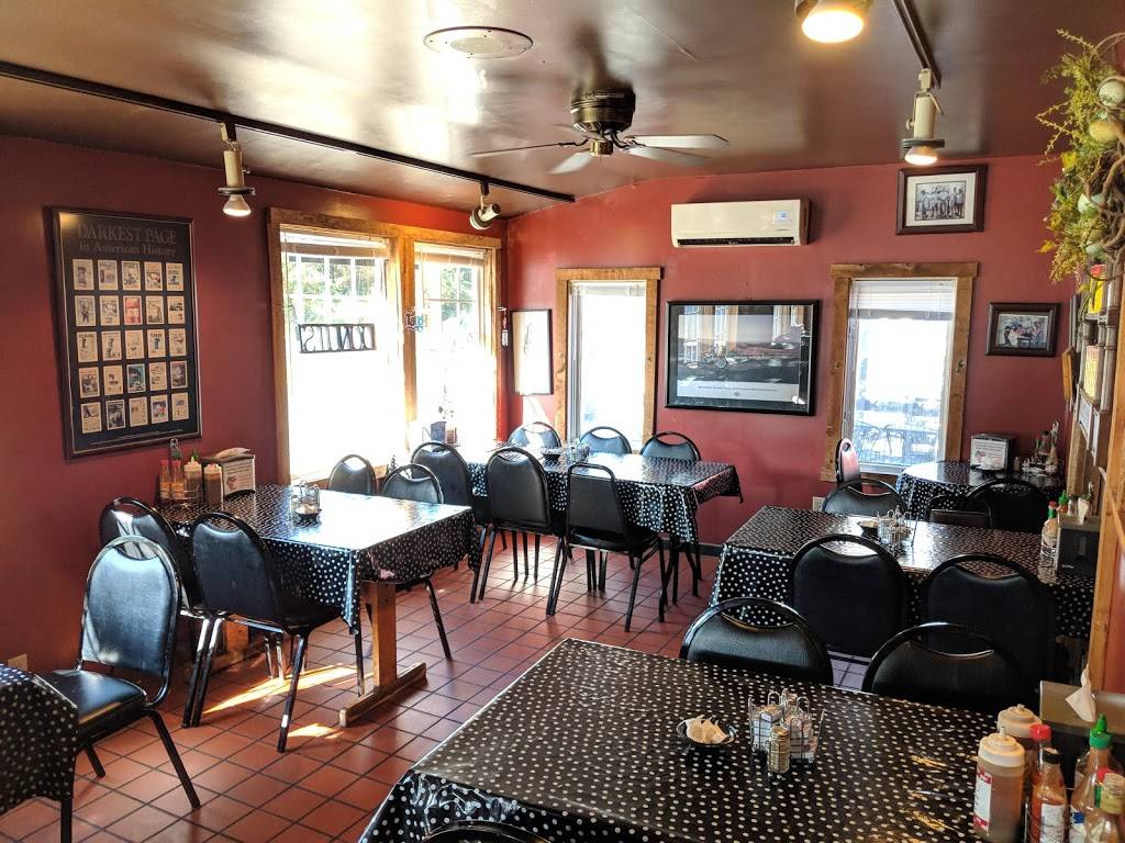 Apple House | restaurant | 4675 John Marshall Hwy, Linden, VA 22642, USA | 5406366329 OR +1 540-636-6329