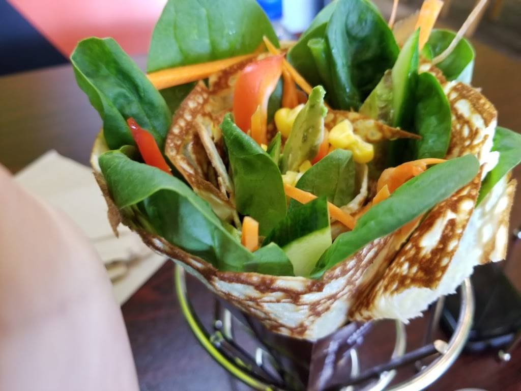 J-Petal & Poke | cafe | 3242 N. John Young Pwky suite a, Kissimmee, FL 34741, USA | 4072012472 OR +1 407-201-2472