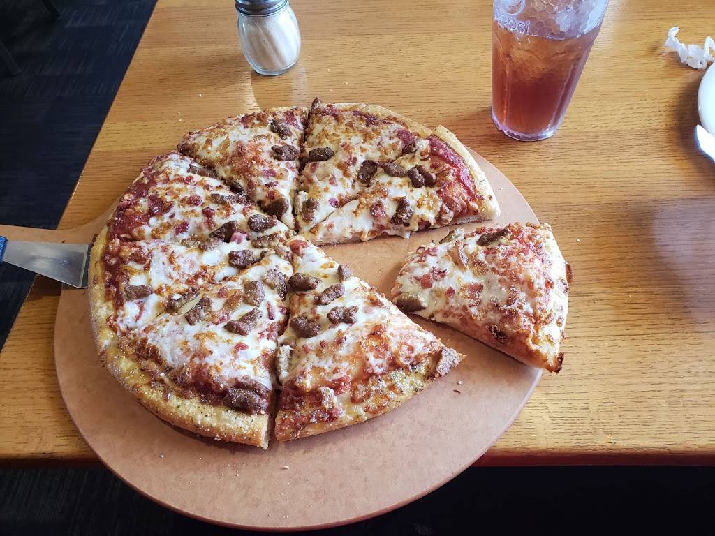 Pizza Hut | restaurant | 801 W Grant Ave, Pauls Valley, OK 73075, USA | 4052389381 OR +1 405-238-9381