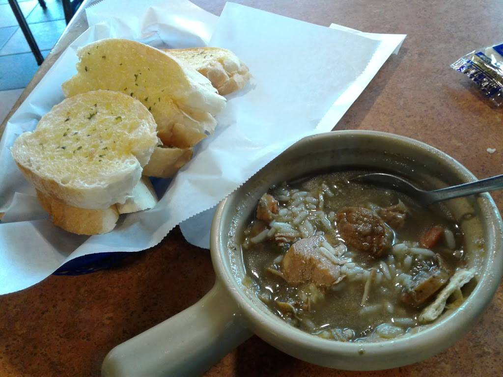 Rajun Cajun | restaurant | 916-924 MS-13, Columbia, MS 39429, USA | 6014449009 OR +1 601-444-9009