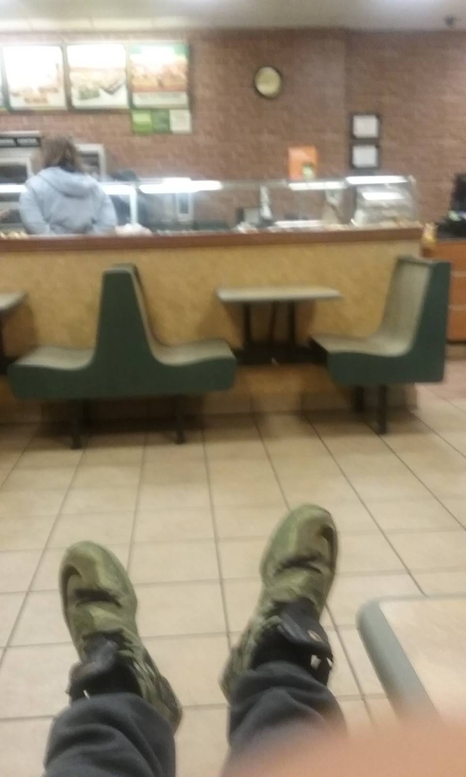 Subway | restaurant | 4490 Cemetery Rd, Hilliard, OH 43026, USA | 6148767993 OR +1 614-876-7993