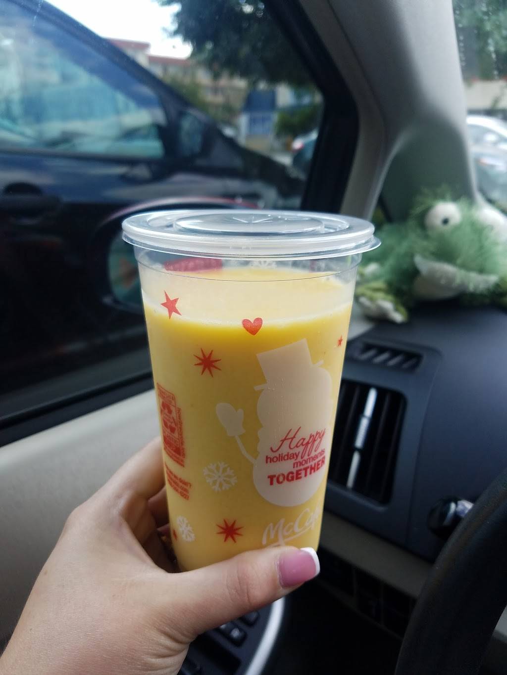 McDonalds | cafe | 4180 SW 9th St, Miami, FL 33134, USA | 3054439366 OR +1 305-443-9366